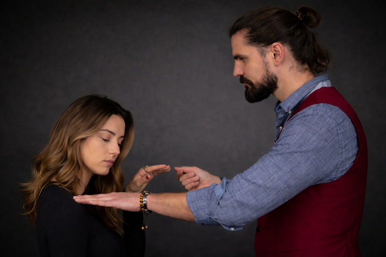 Séance d'hypnose HUNKAAR — induction debout sans suggestions, cabinet de Creuzier-le-Vieux